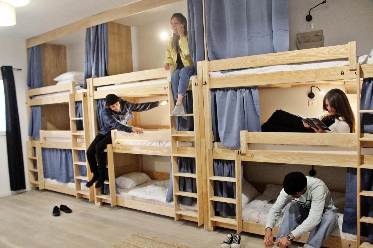Garden - Utopy Hostel เบียริตซ์ ภายนอก รูปภาพ