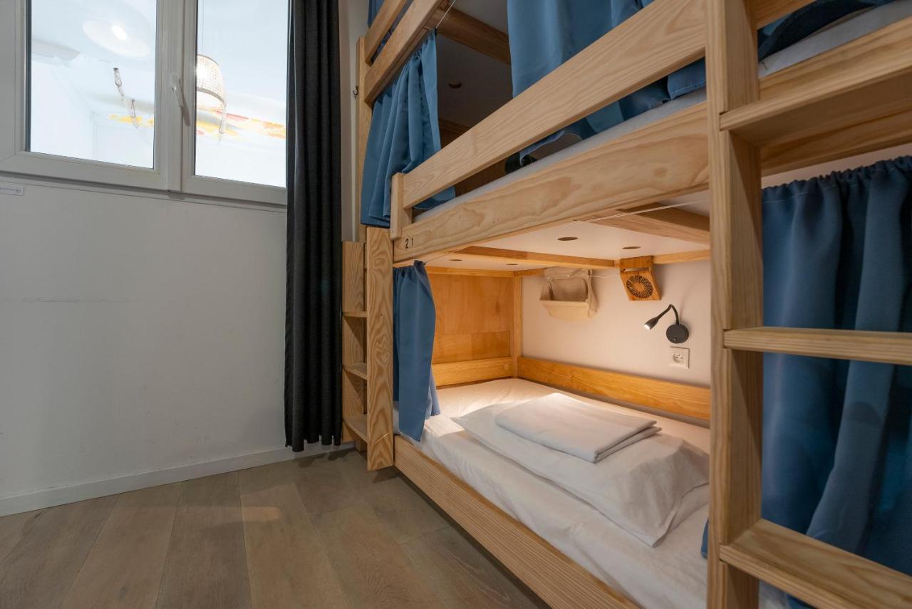 Garden - Utopy Hostel เบียริตซ์ ภายนอก รูปภาพ