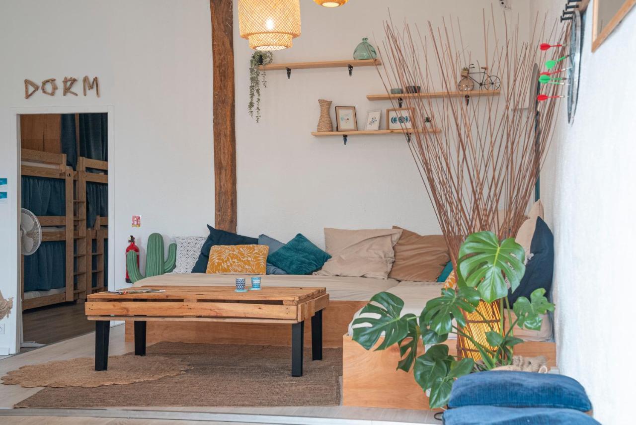 Garden - Utopy Hostel เบียริตซ์ ภายนอก รูปภาพ